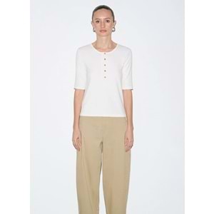 Mavi M1613852-70051 Düğme Detaylı T-Shirt Kadın Tişört