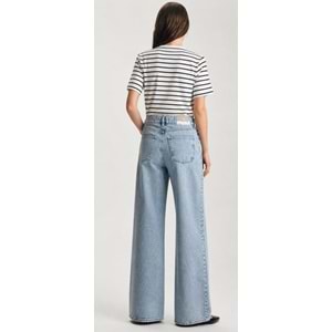 Mavi M1012626-A4176 Wendy Bol Kesim Düz Paça Jean Kadın Kot Pantolon