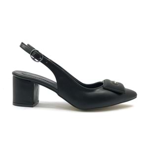 Feles Toka Detaylı Arkası Açık Klasik Kadın Topuklu ayakkabı