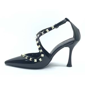 Feles Zımba Detaylı Kadın Topuklu Ayakkabı