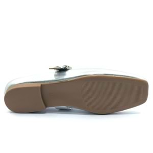 Feles Kemer Detaylı Küt Burun Kadın Babet Ayakkabı