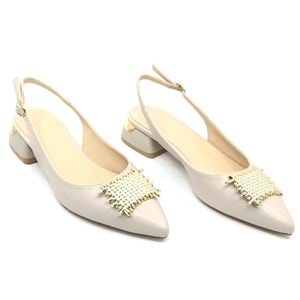 Feles Toka Detaylı Kısa Topuklu Arkası Açık Kadın Babet Ayakkabı