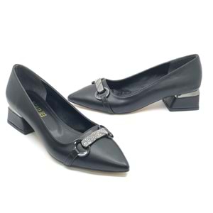 Mehtap Taş Toka Detaylı Kısa Topuklu Kadın Babet Ayakkabı