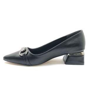 Mehtap Taş Toka Detaylı Kısa Topuklu Kadın Babet Ayakkabı