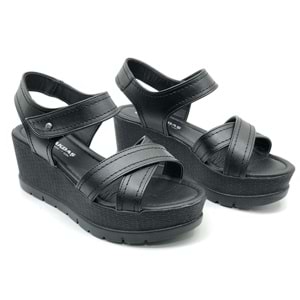 Ayakdaş 1017 Kadın Dolgu Taban Sandalet