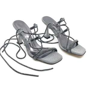 Feles Bilekten Bağlamalı Taş Detaylı Topuklu Kadın Abiye Ayakkabı