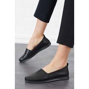 Ayakdaş Hakiki Deri Ortopedik Üstü Saraç Lastik Detaylı Kadın Babet Ayakkabı