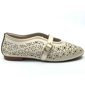 Feles Delik Taş Detaylı Kadın Babet Ayakkabı