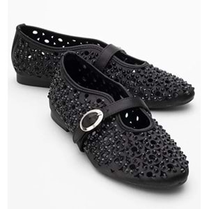 Feles Delik Taş Detaylı Kadın Babet Ayakkabı