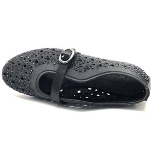 Feles Delik Taş Detaylı Kadın Babet Ayakkabı