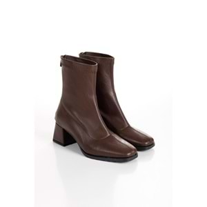 Seribo Arkadan Fermuarlı Streç Kadın Bot