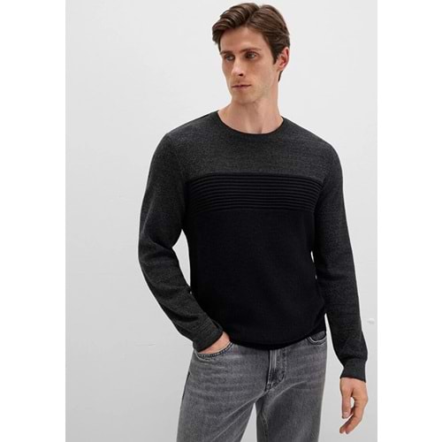 Mavi 070377-900 Blok Renkli Bisiklet Yaka Uzun Kollu Tişört Erkek T-Shirt