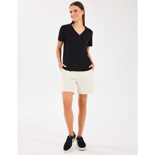 Skechers W Essential 5 Inch Sweat Short S2510035-102 Kadın Şort