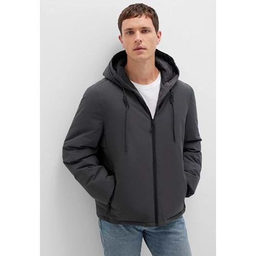 Mavi 0110352-86803 Kapüşonlu Şişme Mont Erkek Mont