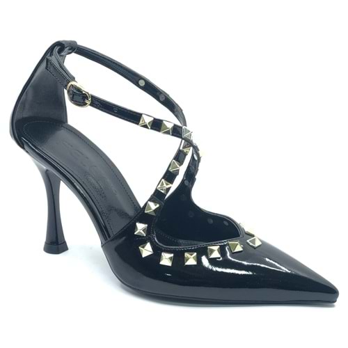 Feles Zımba Detaylı Kadın Topuklu Ayakkabı