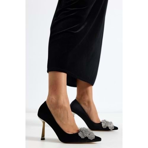 Feles Gül Taş Detaylı Stiletto Kadın Topuklu Ayakkabı