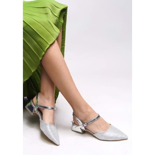 Feles Kemer Rugan Detaylı Arkası Açık Kadın Babet Ayakkabı