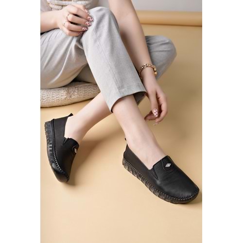 Ayakdaş Saraç Detaylı Şeffaf Taban Hakiki Deri Kadın Babet Ayakkabı