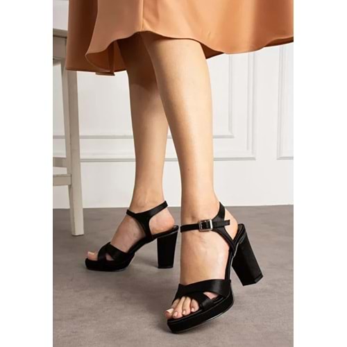 Feles Çapraz 10 cm Platform Topuklu Kadın Abiye Ayakkabı