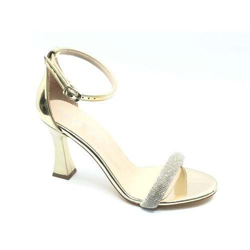Kocamanlar Şerit Taşlı Tek Bant Kadın Topuklu Ayakkabı