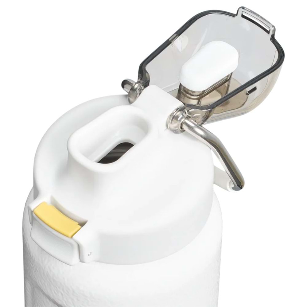 Stanley Wellspring Bottle 0,70 Lt Kilitli Kapak Matara