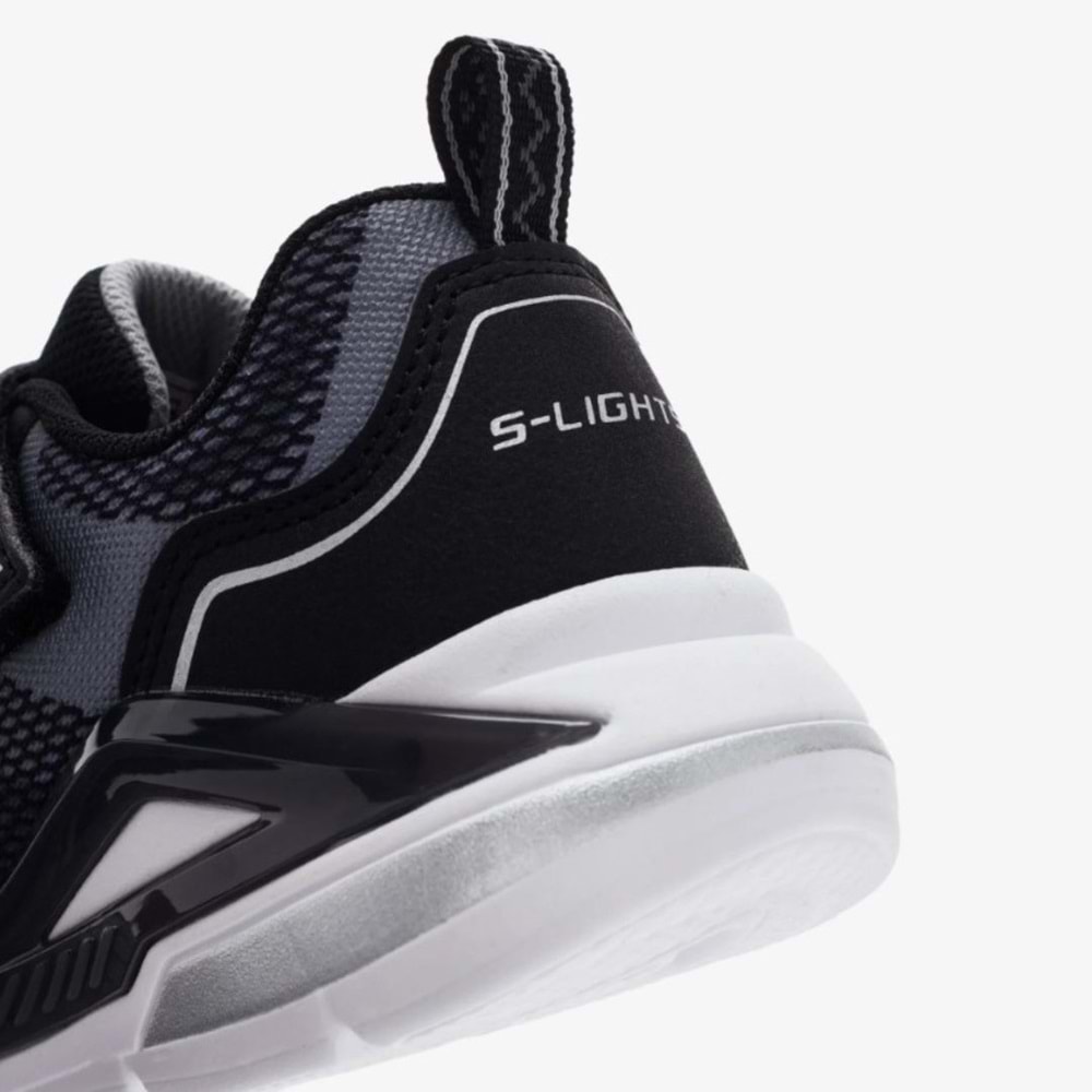 Skechers Tri-namics 401660L-BKSL Ortopedik Işıklı Çocuk Spor Ayakkabı