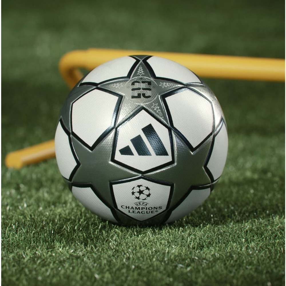 Adidas Uefa Champions League 3 FIFA® Quality 5 Numara Maç Topu Futbol Topu