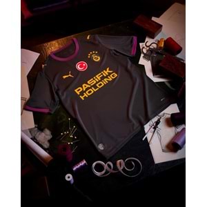 Galatasaray S.K. Siyah Forma 26/27 Deplasman Forması 5 Yıldızlı Çocuk Forma