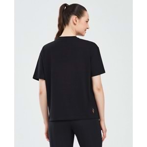 Skechers Graphic Tee W Short Sleeve T-Shirt S241012-001 Kadın Tişört