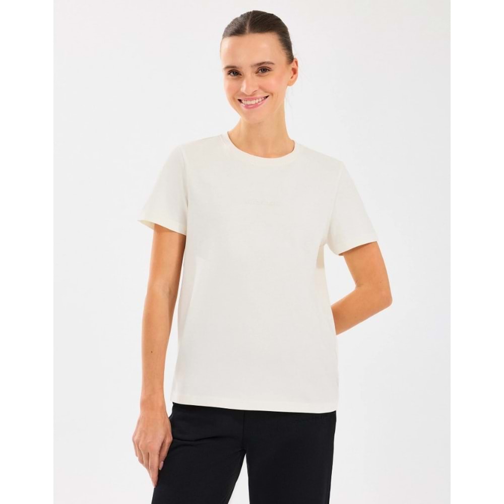 Skechers W Essential Crewneck T-shirt S2510029-102 Kadın Tişört