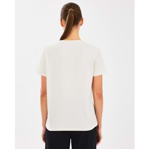 Skechers W Essential Crewneck T-shirt S2510029-102 Kadın Tişört