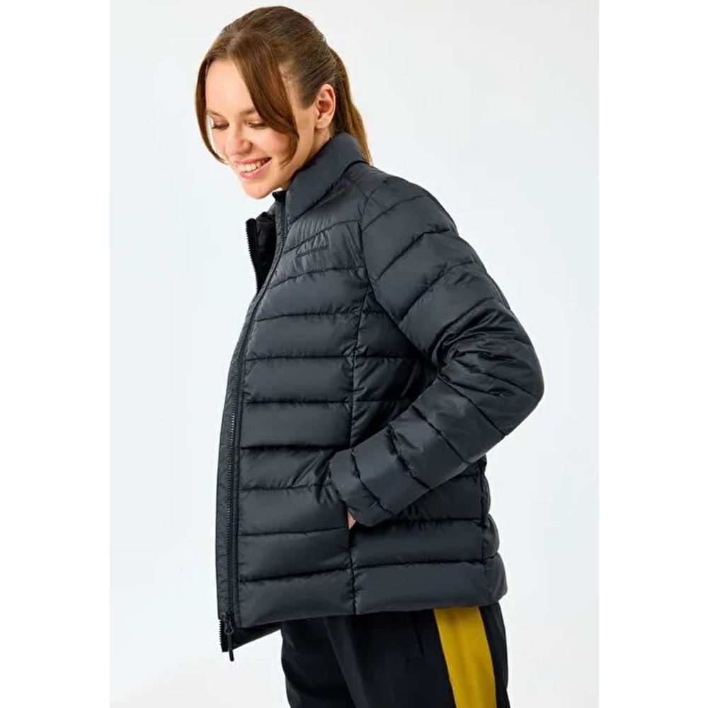 Skechers W Essential Outerwear Padded Jacket S231240-3817 Kadın Mont