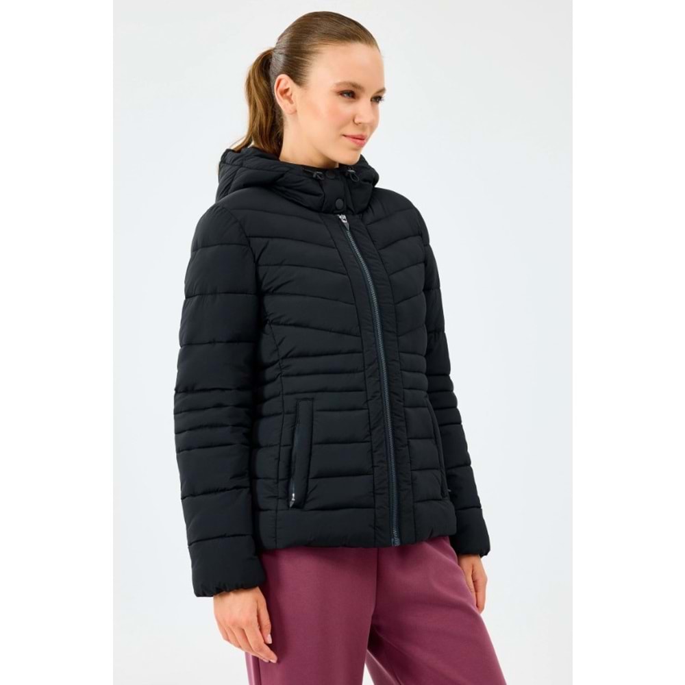 Skechers W Fitted Hoodie Puffer Jacket S2520203-3817 Kadın Mont