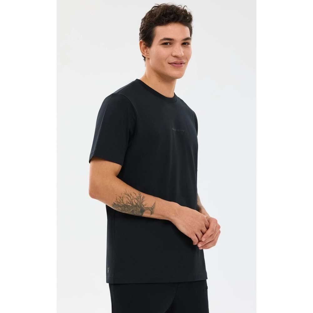 Skechers S2510017-3817 M Essential T-Shirt Erkek Tişort