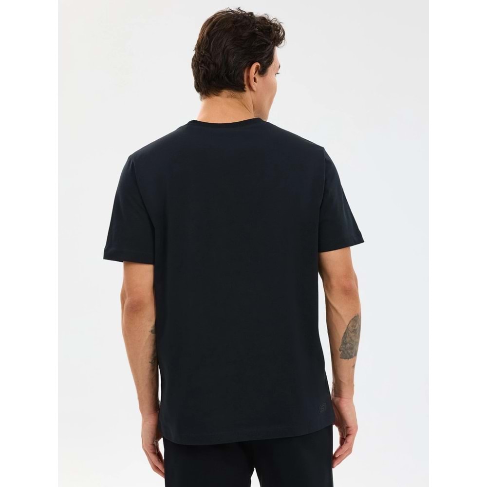 Skechers S2510017-3817 M Essential T-Shirt Erkek Tişort