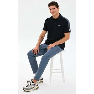 Skechers S221047-3817 M Color Block Detail Polo Yaka T-Shirt Erkek Tişort