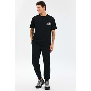 Skechers S2610059-3817 M Graphic Tee T-Shirt Erkek Tişort