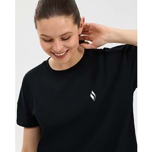 Skechers S221482-3817 W Crew Neck Graphic Tee T-Shirt Kadın Tişört