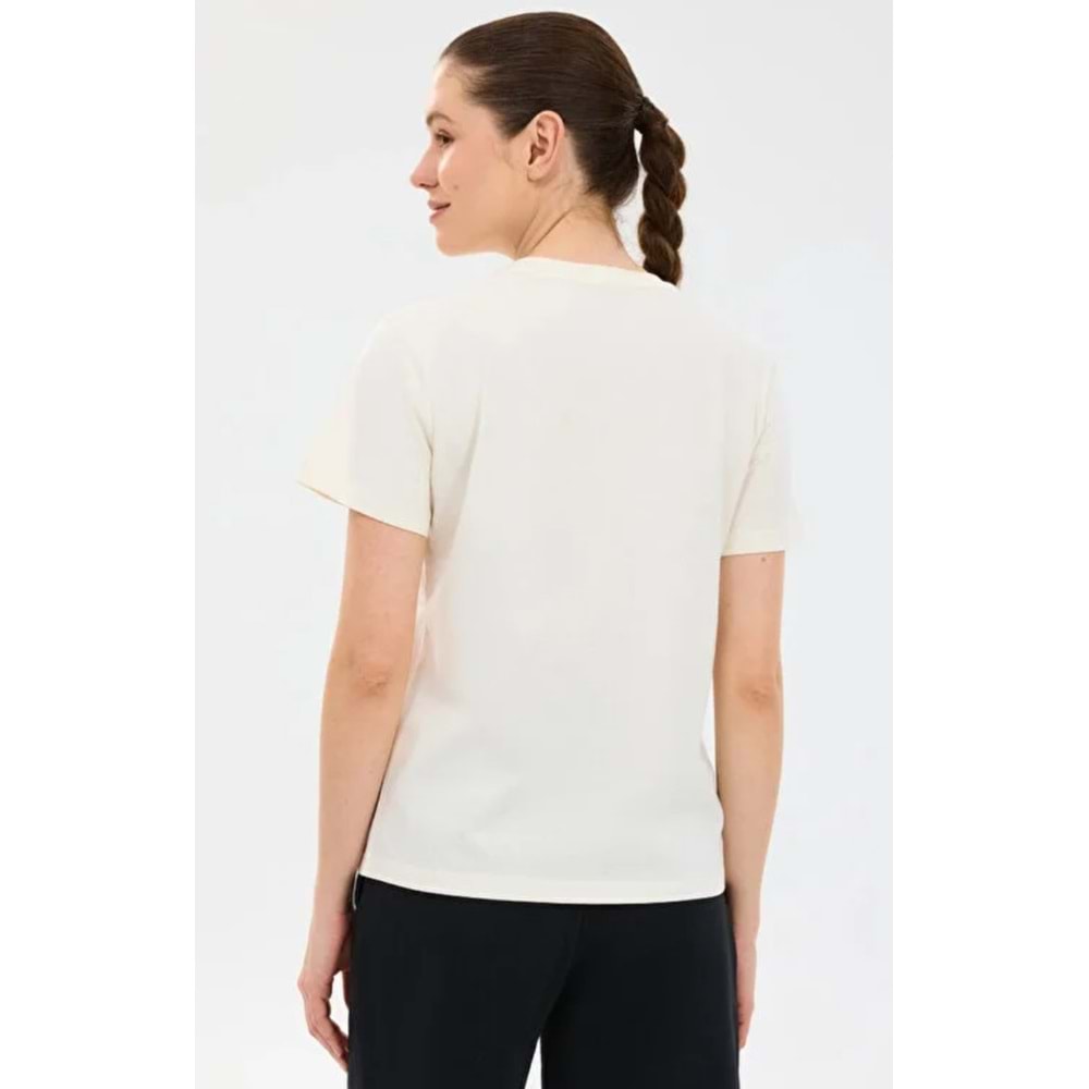 Skechers S2610049-3855 W Regular Fit Graphic T-Shirt Kadın Tişört