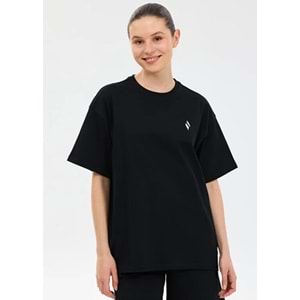 Skechers S2610052-3817 W Oversize Fit Graphic T-Shirt Kadın Tişört