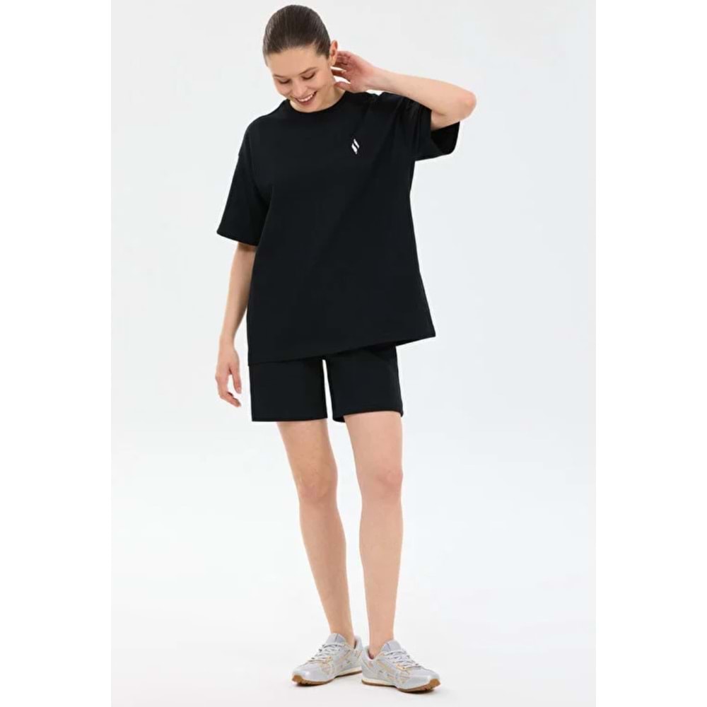Skechers S2610052-3817 W Oversize Fit Graphic T-Shirt Kadın Tişört