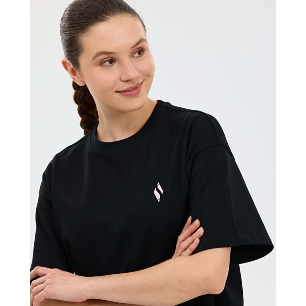 Skechers S2610052-3817 W Oversize Fit Graphic T-Shirt Kadın Tişört