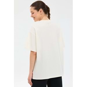 Skechers S2610063-3855 W Oversize Fit Graphic T-Shirt Kadın Tişört
