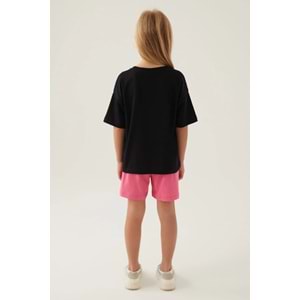 Barbie Lisanslı L1703 Patterned T-Shirt ve Şort Alt Üst Kız Çocuk Takımı