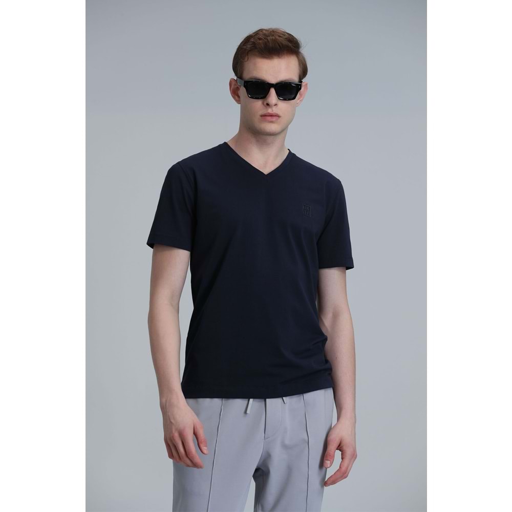 Lufian 111020224 Tuna V Yaka Modern Grafik T- Shirt Erkek Tişort