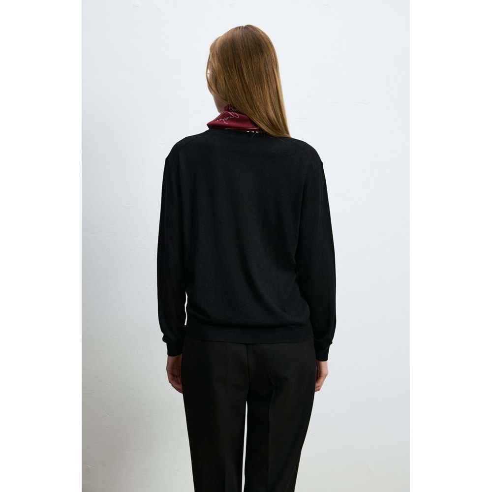 Lufian 122090045 Lıa Yün Karışımlı Bisiklet Yaka Taş İşlemeli Triko Kazak Kadın Sweatshirt