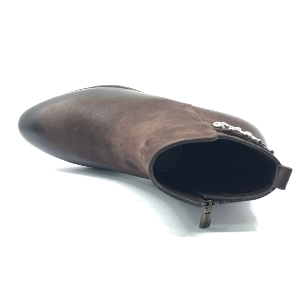 Venüs Adastra Hakiki Deri Düz Kaymaz Taban Ortopedik Kadın Bot