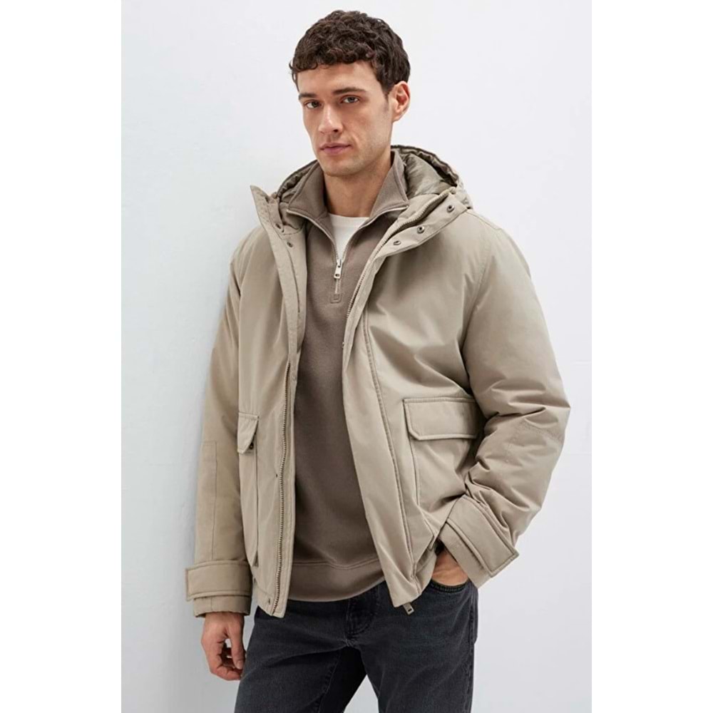 Mavi 0110657-70355 Cep Detaylı Kapüşonlu Erkek Mont