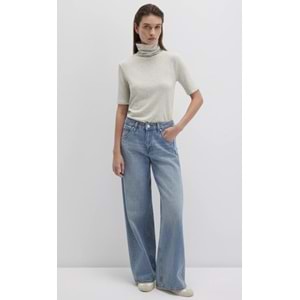 Mavi M1613613-82127 Kısa Kollu Kazak Balıkçı Yaka T-Shirt Kadın Tişört