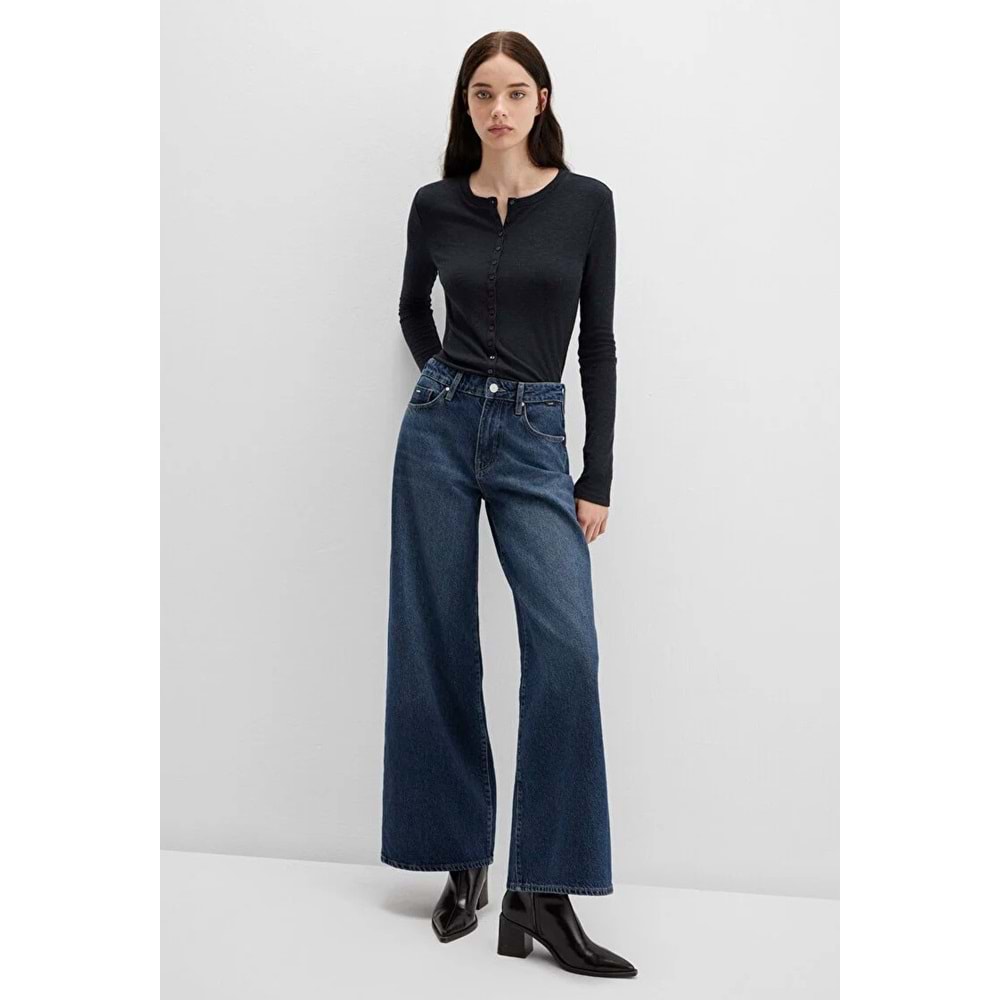 Mavi M1613652-80022 Düğme Detaylı Siyah Uzun Kollu T-Shirt Kadın Tişört